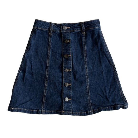 ✨ Brandy Melville Denim Mini Skirt Buttoned - Picture 3 of 4